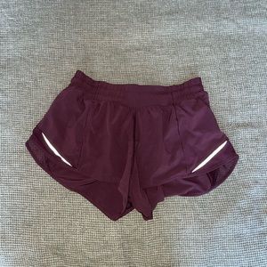 Hotty Hot Low-Rise Lined Short 2.5"